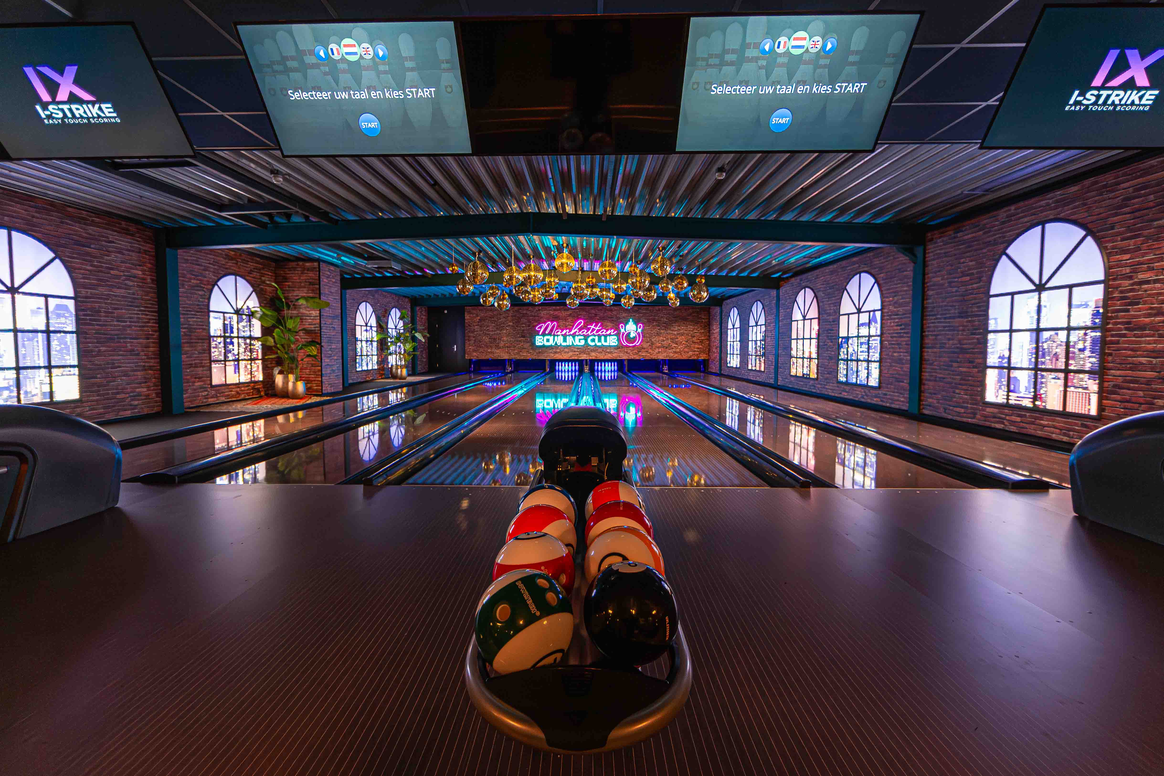 2026-03_AIE_Bowling_ROCKATEER_300kb-003.jpg